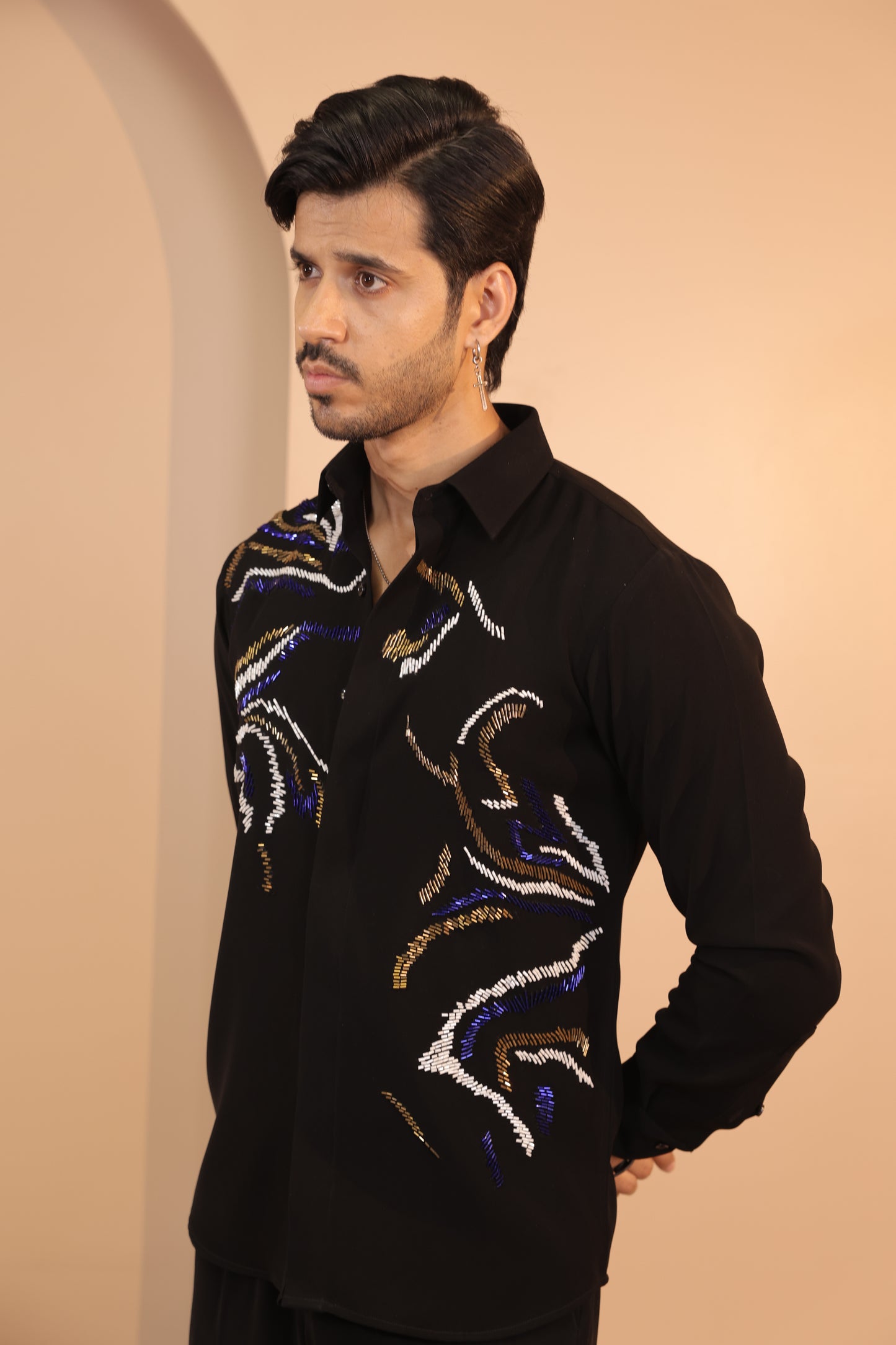 Black multiple embroidery shirt