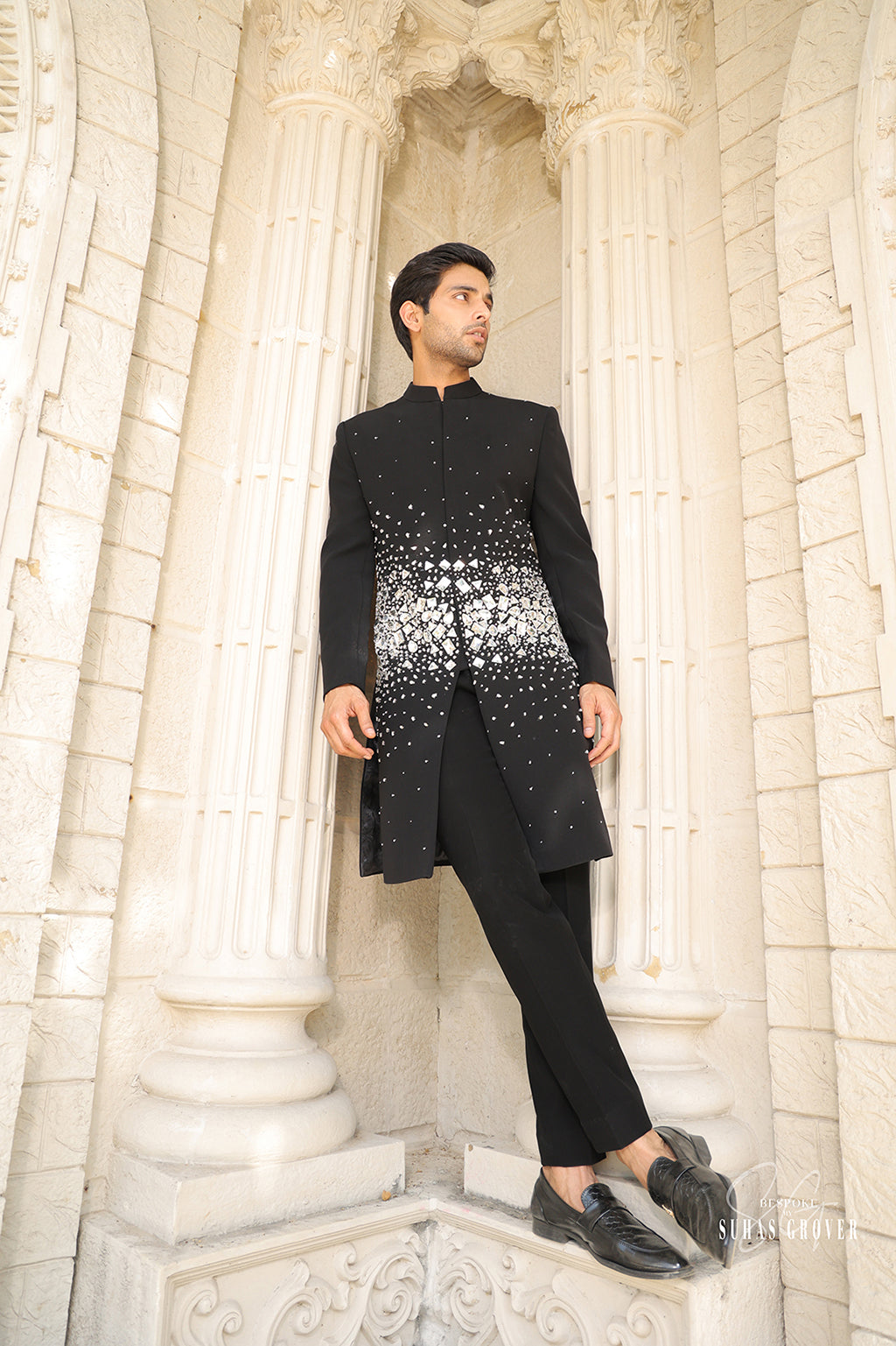 BLACK CRYSTAL INDOWESTERN SET