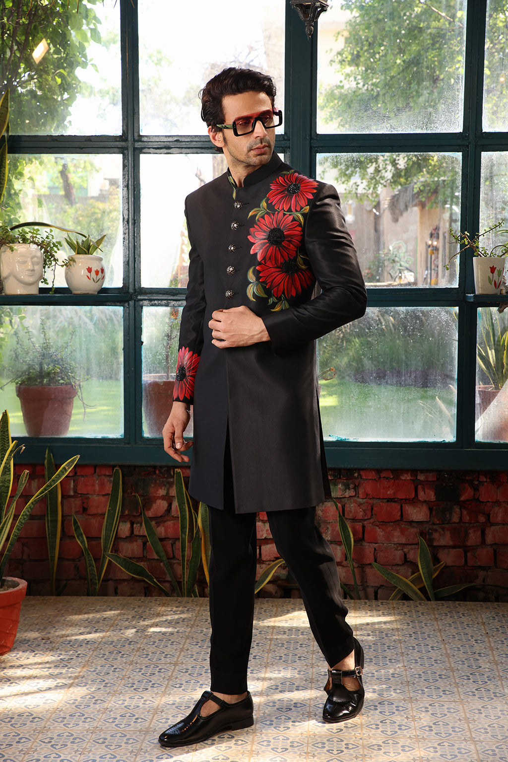 BLACK HANDPAINT INDOWESTERN SET