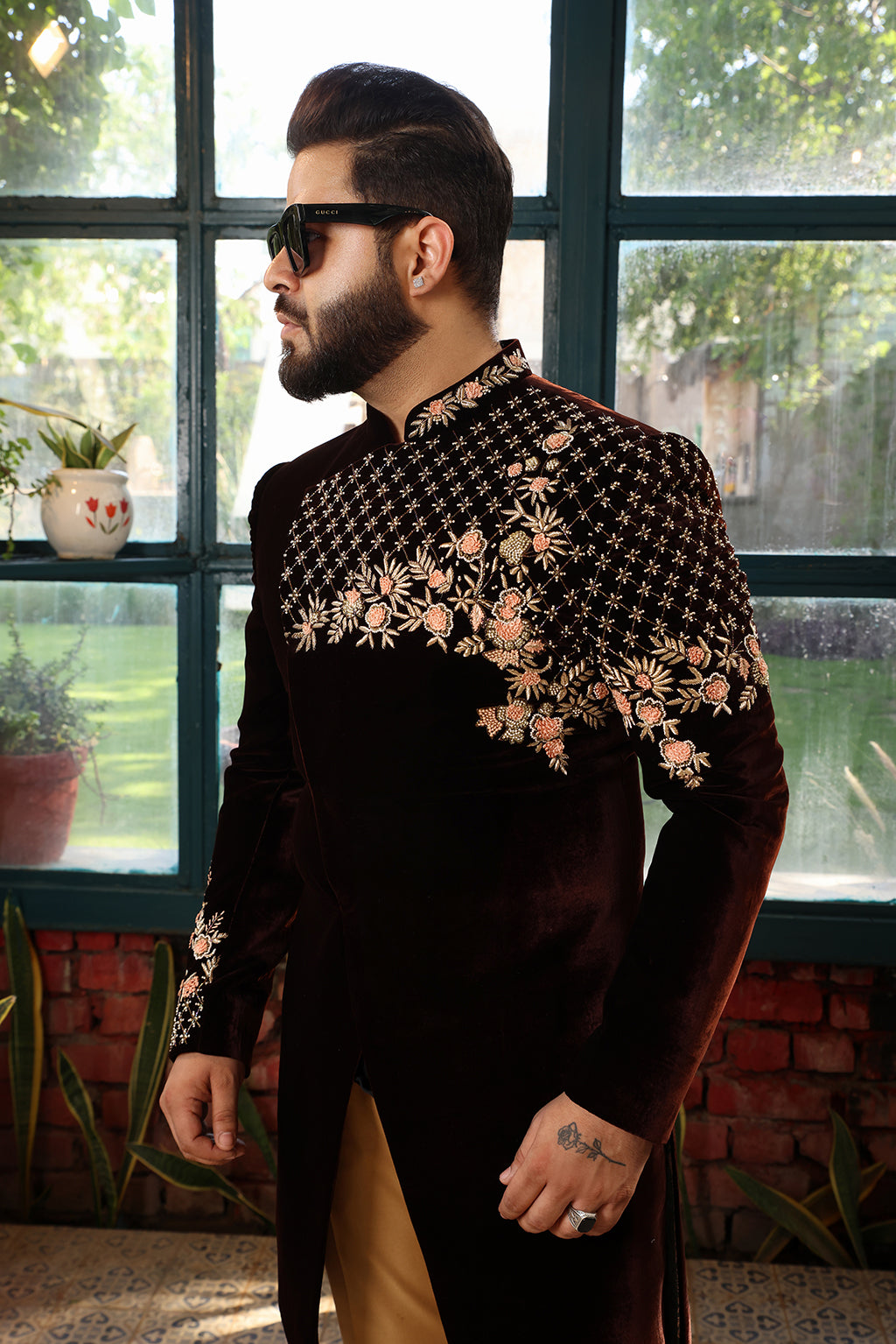 BROWN INDOWESTERN SET