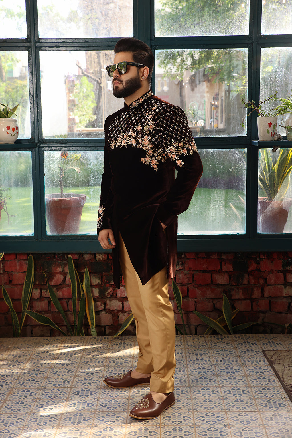 BROWN INDOWESTERN SET