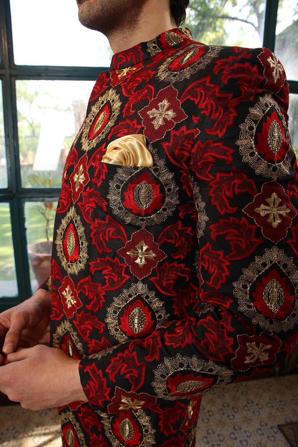MAROON INDOWESTERN SET