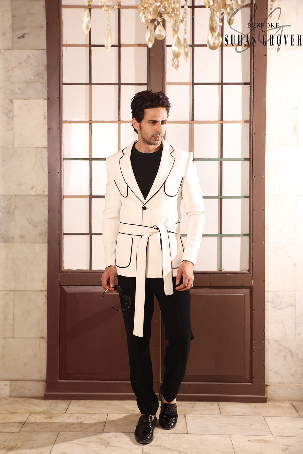 WHITE KNOT BLAZER