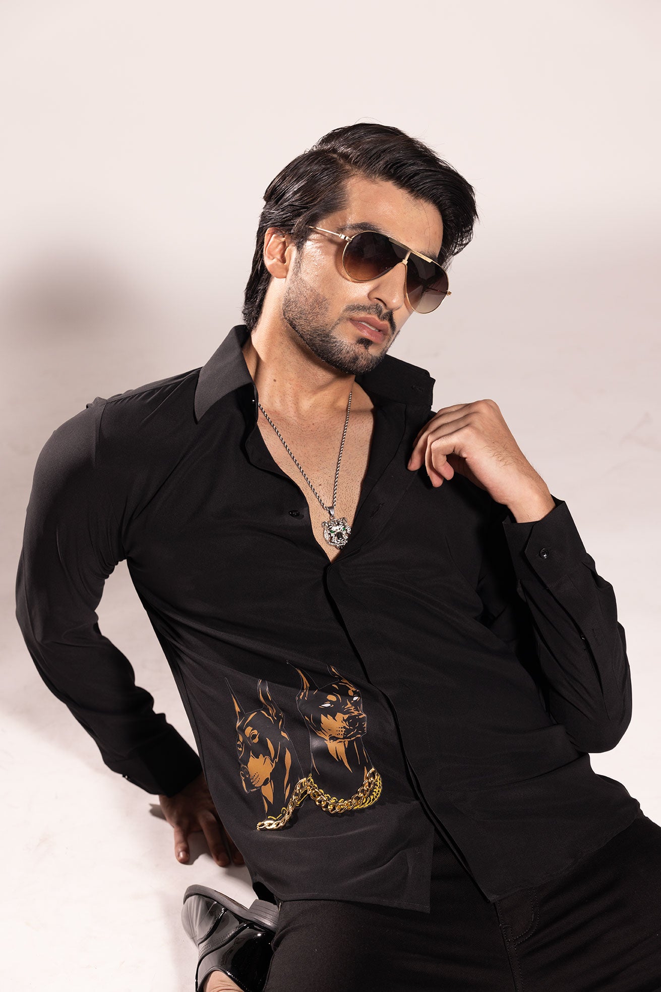 BLACK DOG PRINT SHIRT