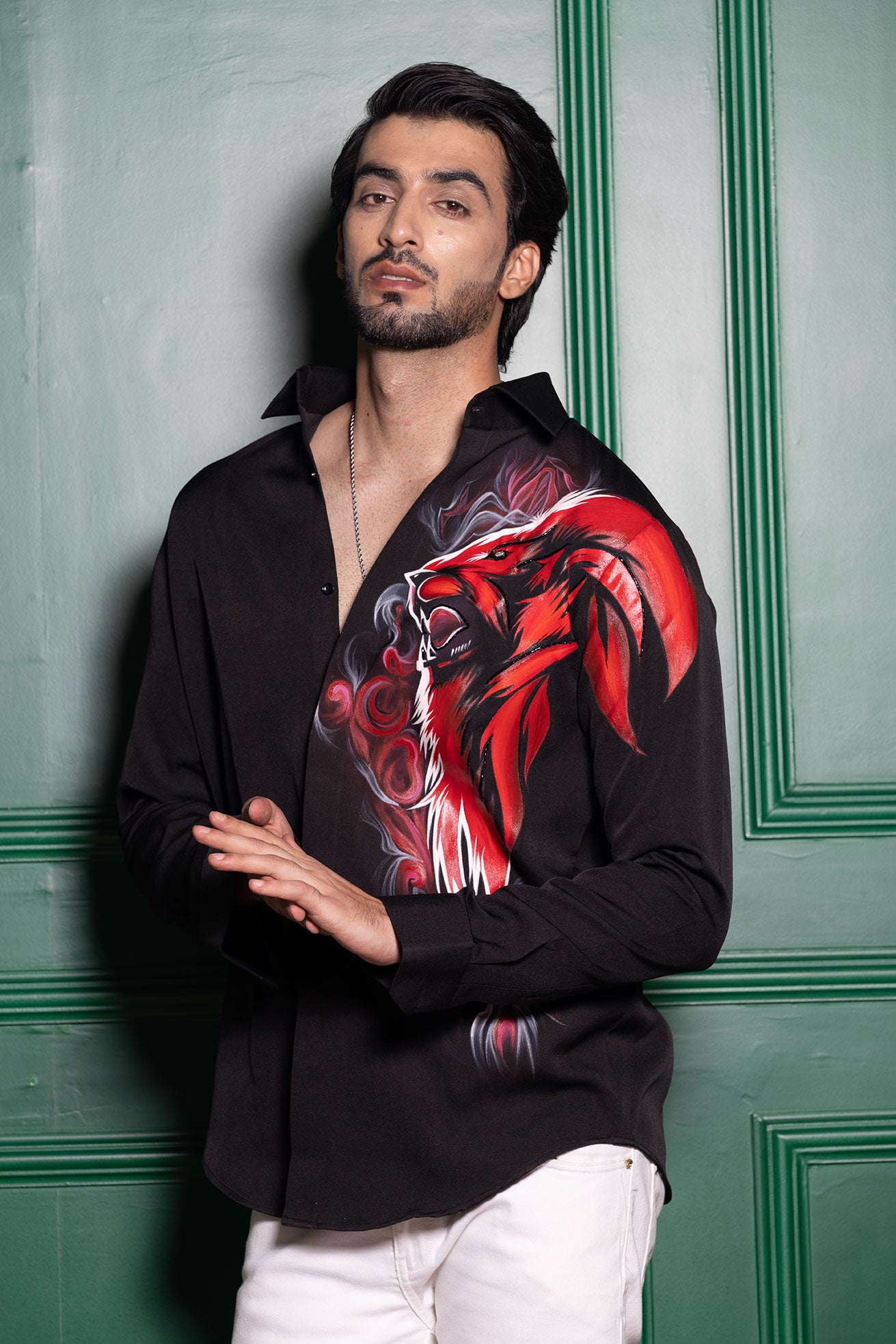 RED LION HAND PAINT SHIRT