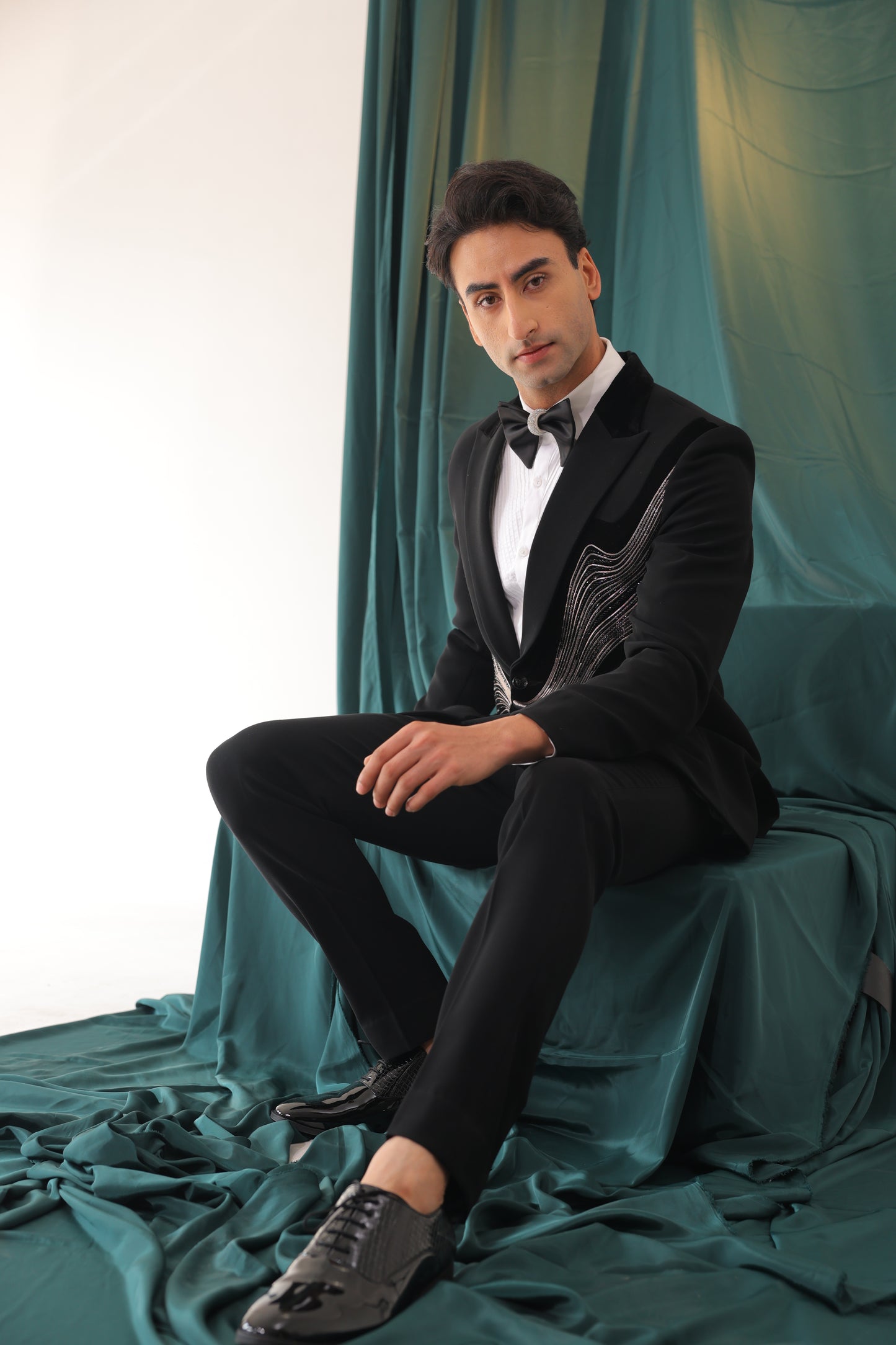 Black Wave Tuxedo Set