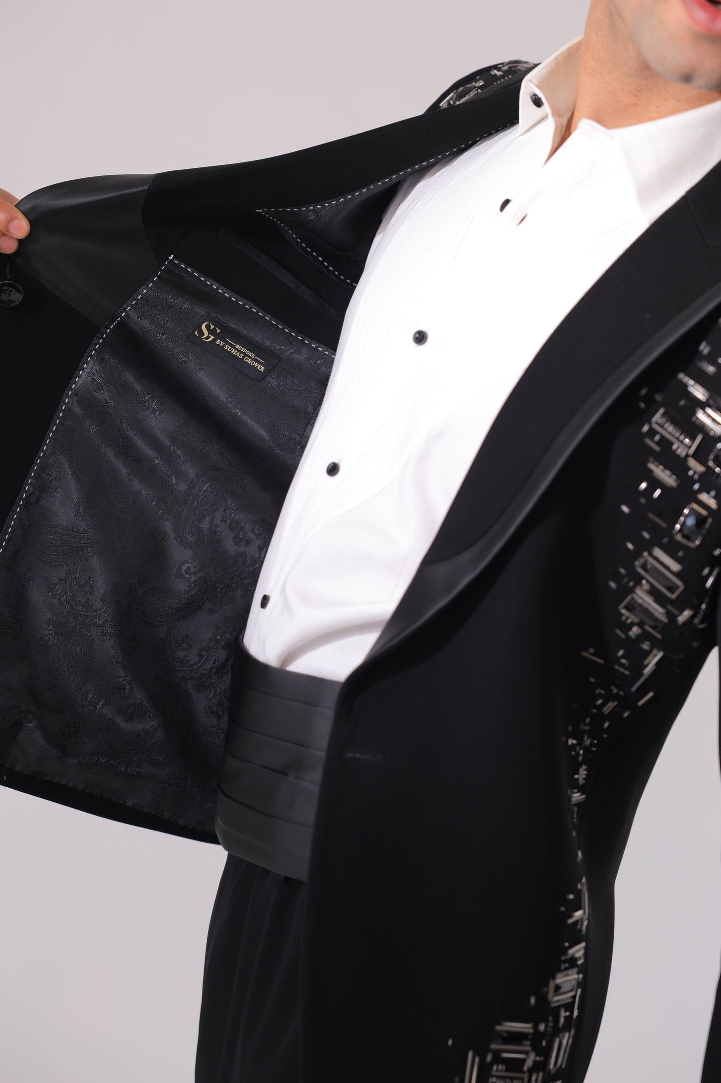 Black Motherboard Tuxedo Set