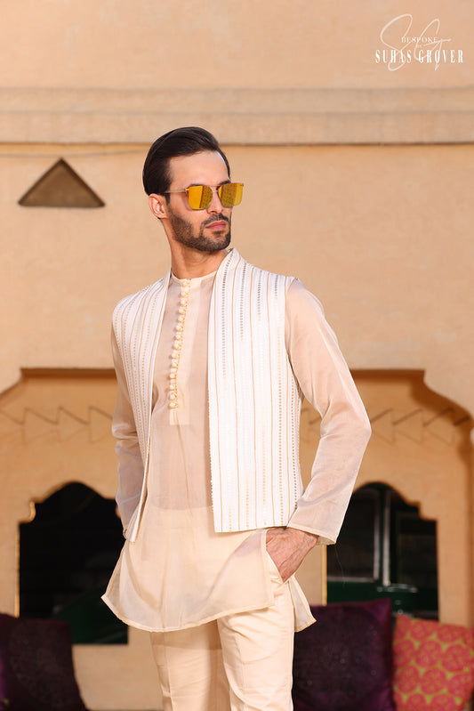 WHITE LUCKNOWI OPEN SHRUG JACKET SET