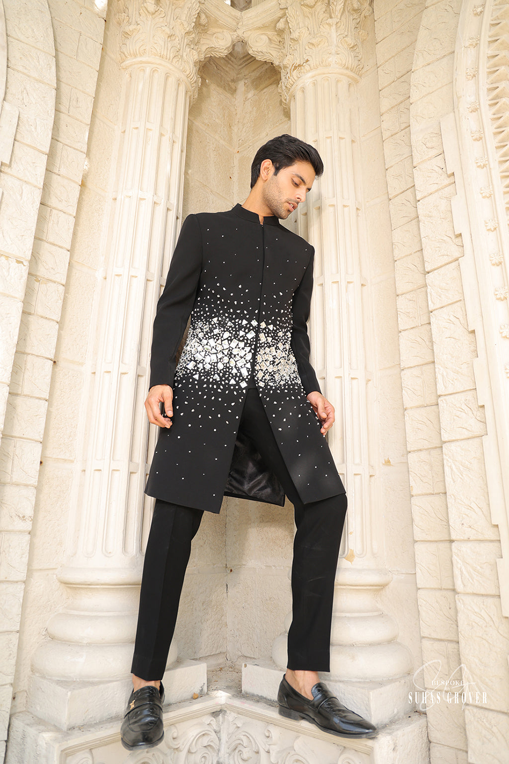 BLACK CRYSTAL INDOWESTERN SET