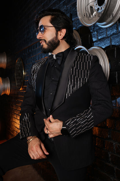 BLACK LINE EMBROIDERY TUXEDO SET