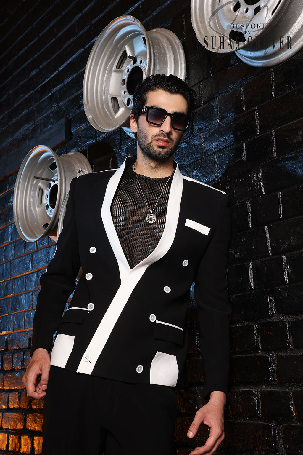 BLACK DOUBLE BREASTED JACKET