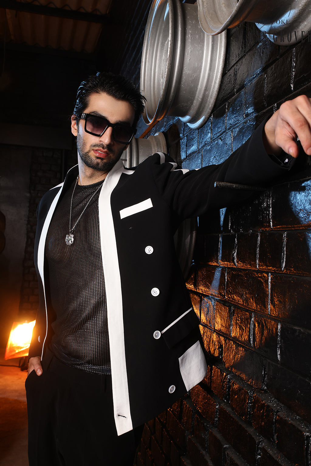 BLACK DOUBLE BREASTED JACKET