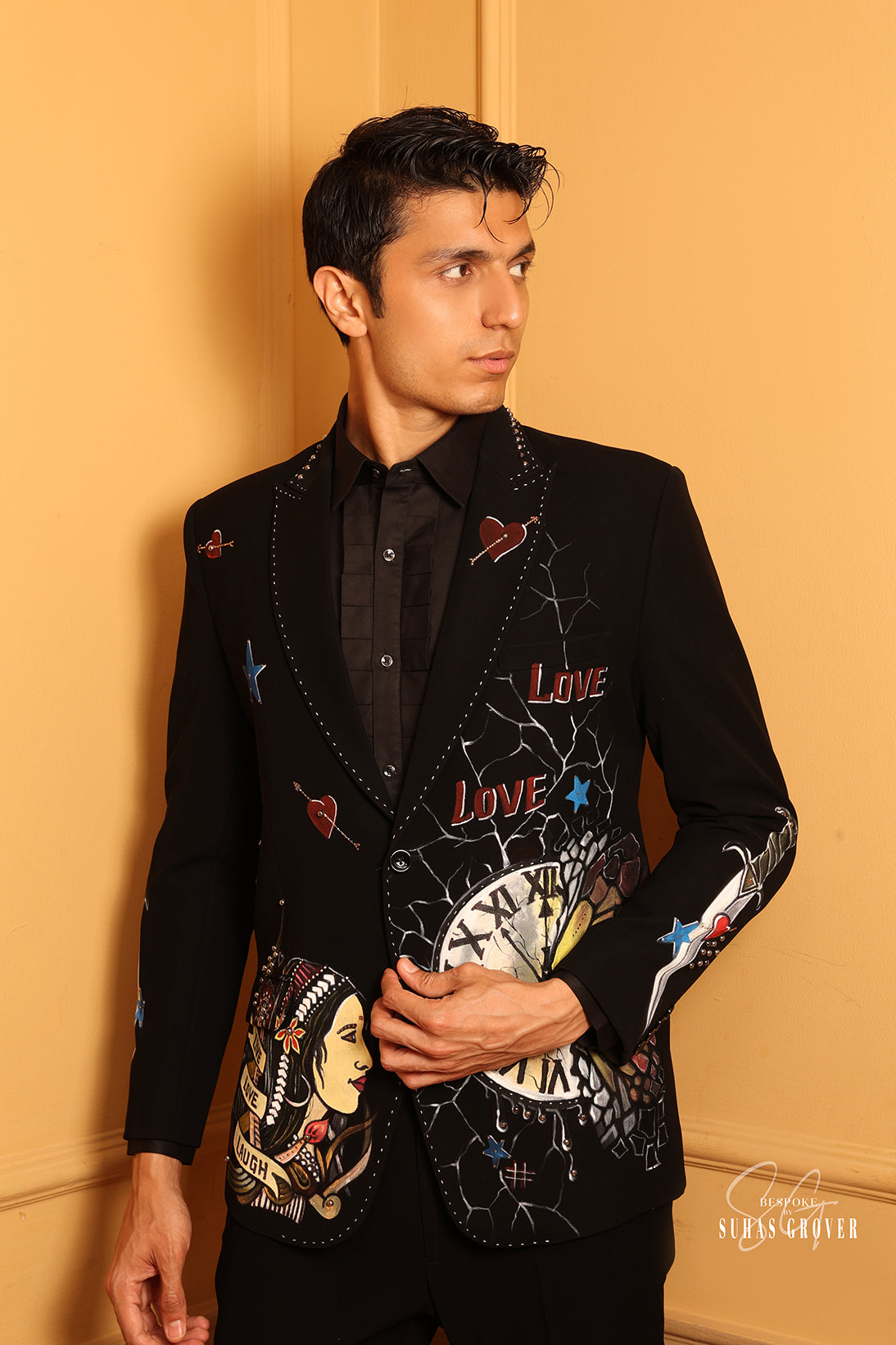 BLACK CLOCK HANDPAINTED TUXEDO