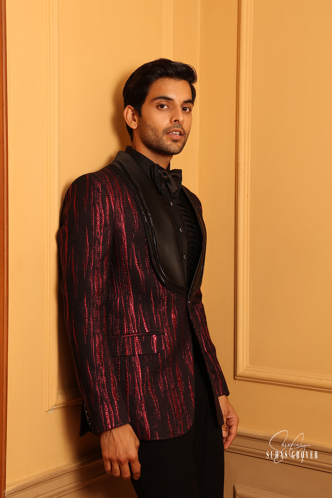 RED MAROON JAQUARD TUXEDO SET