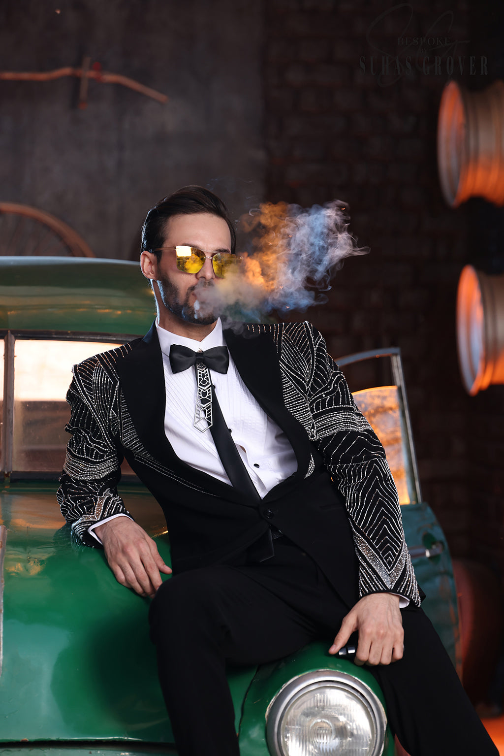 BLACK SILVER TUXEDO SET
