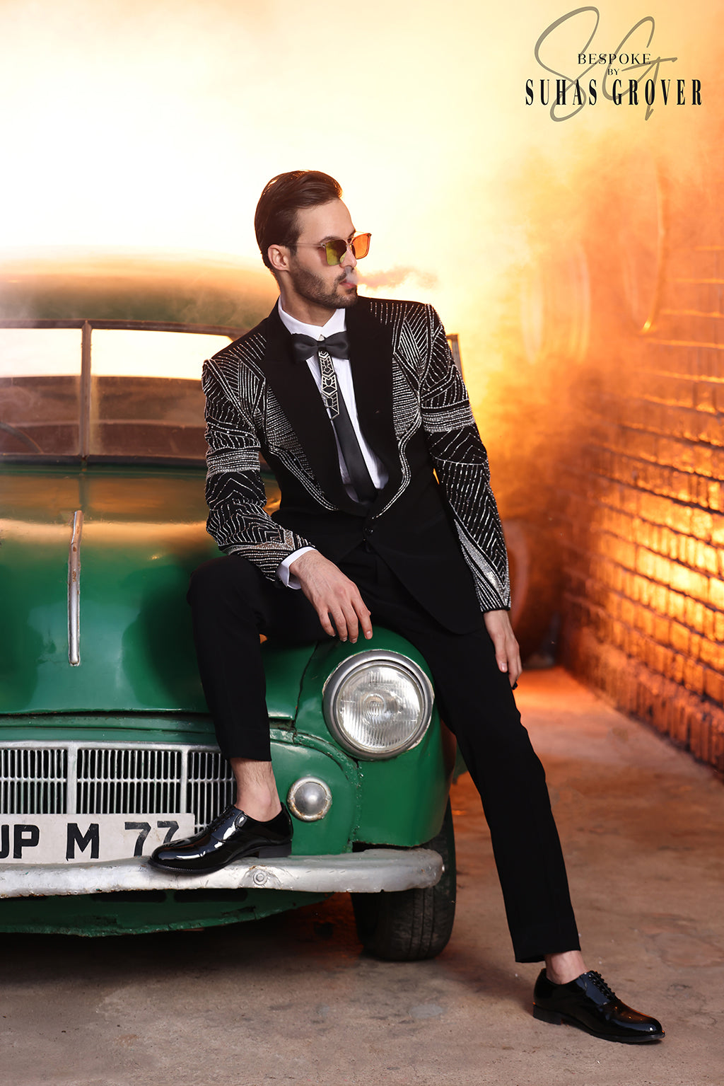 BLACK SILVER TUXEDO SET