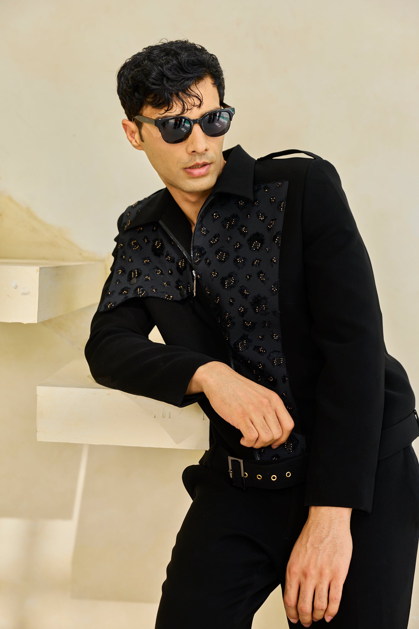 Black zipper