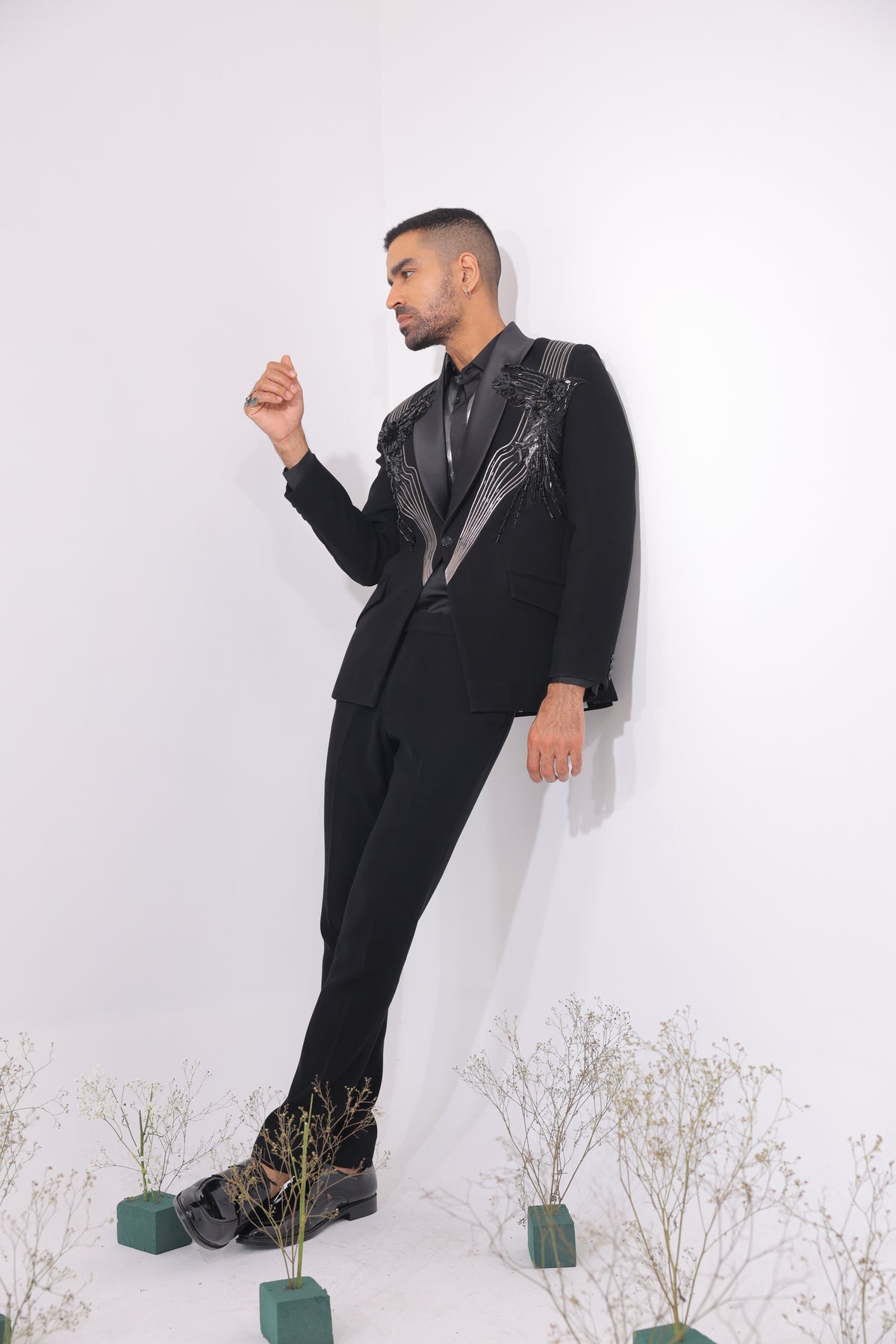Metal Wings Tuxedo Set
